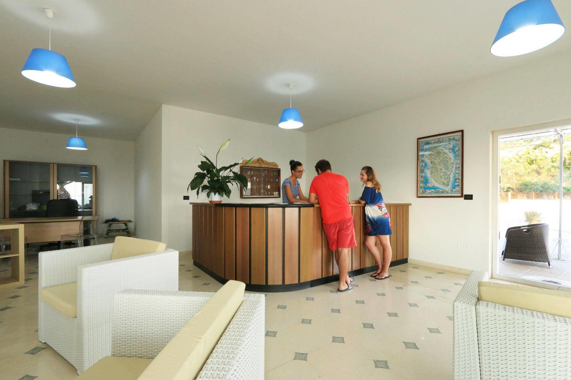 Hotel Residence Miramare 토레 바도 외부 사진